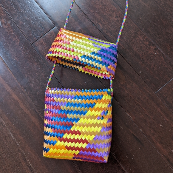 Oaxaca Woven Clamshell Mini Shoulder Bag - Picture 2 of 5